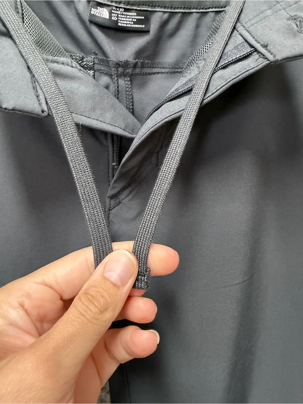The North Face Men’s 30 X 32 UPF 40+ Paramont Gray Active Performance Pants